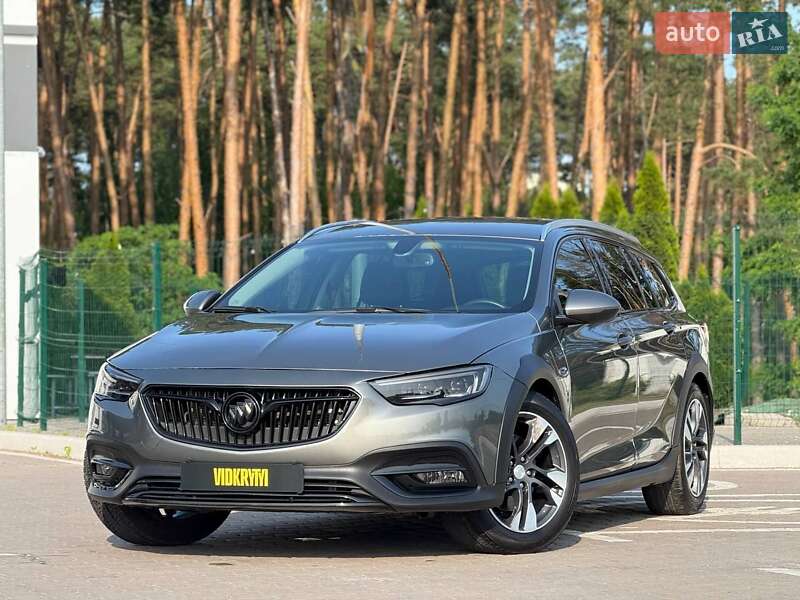Buick Regal tourx (2018)