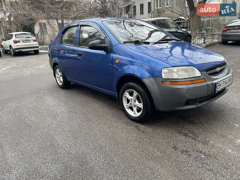 Chevrolet Aveo (2004)