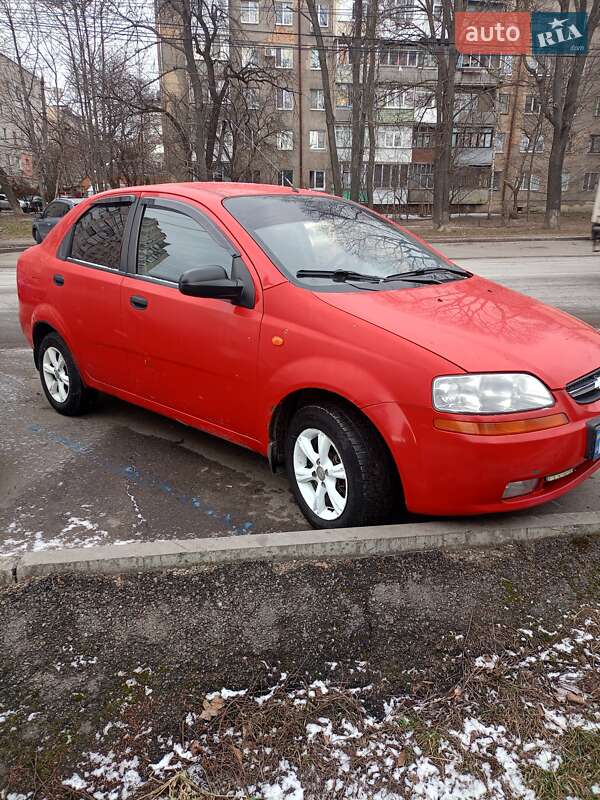 Chevrolet Aveo (2004)