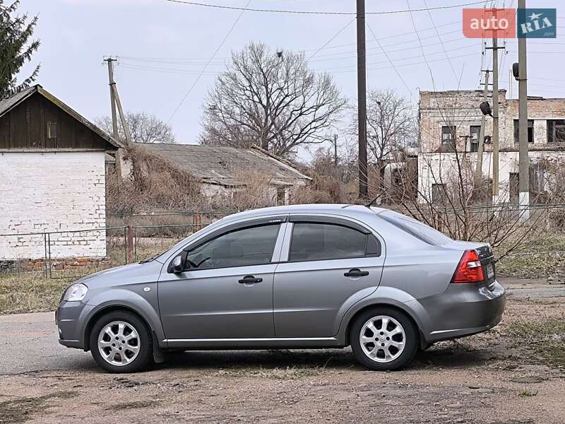 Chevrolet Aveo (2011)
