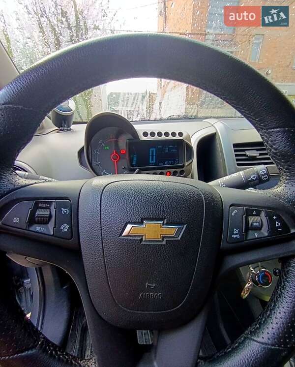 Chevrolet Aveo (2011)