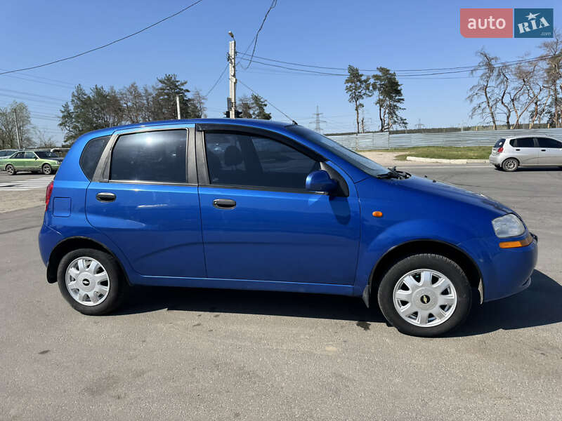 Chevrolet Aveo (2004)