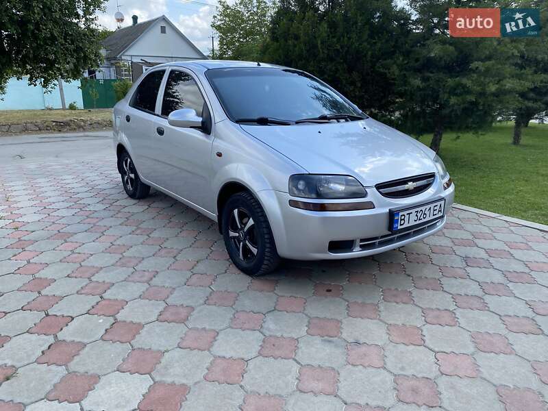 Chevrolet Aveo (2004)