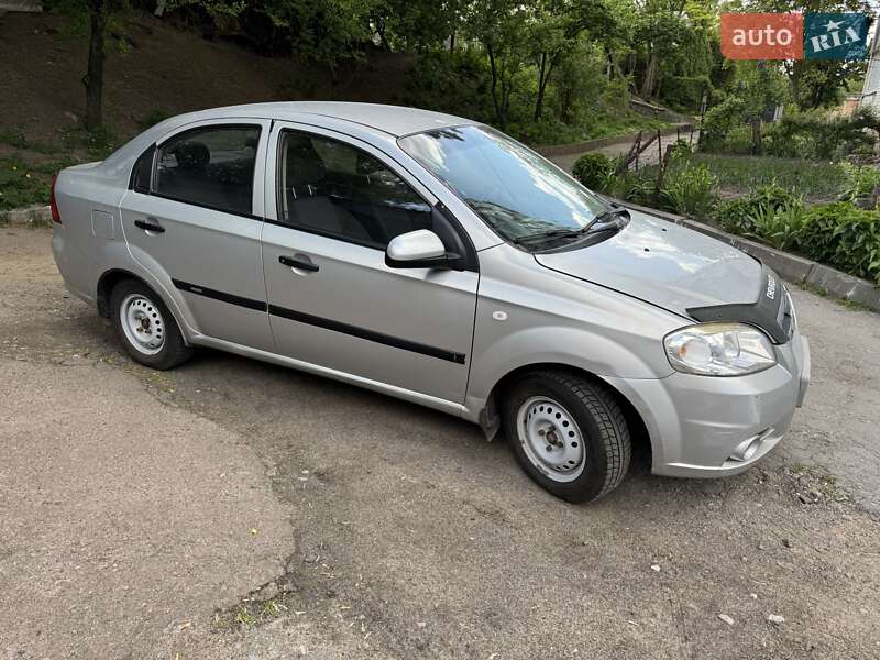 Chevrolet Aveo (2011)