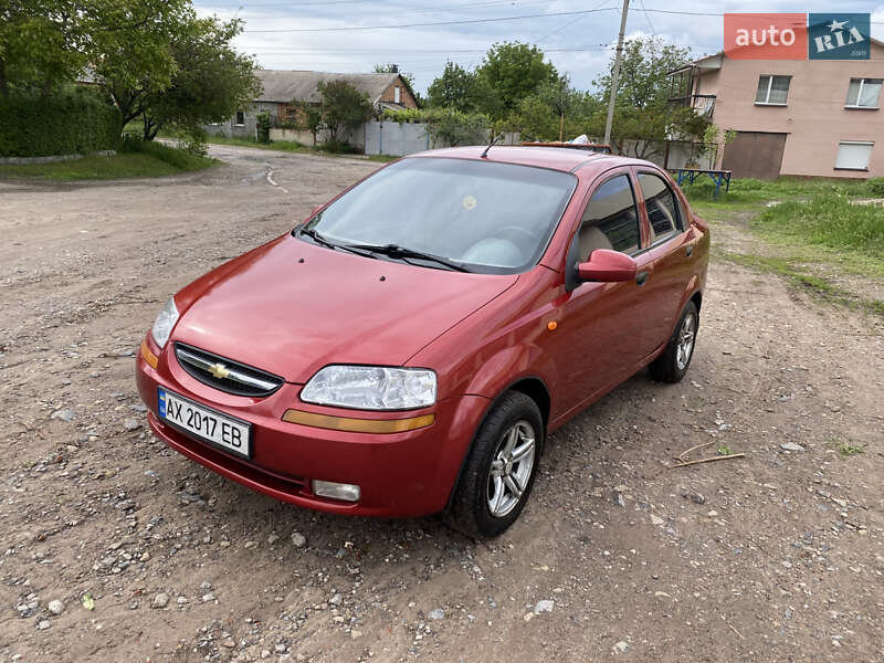Chevrolet Aveo (2004)