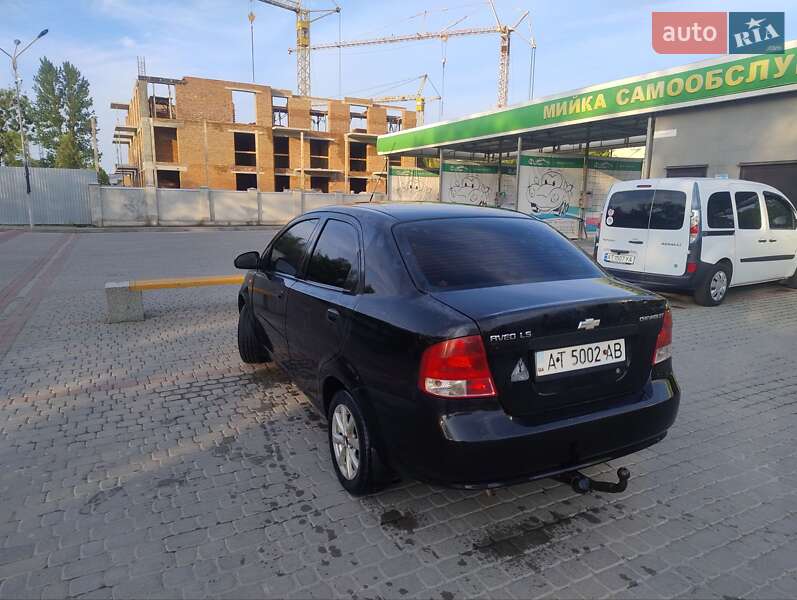 Chevrolet Aveo (2005)