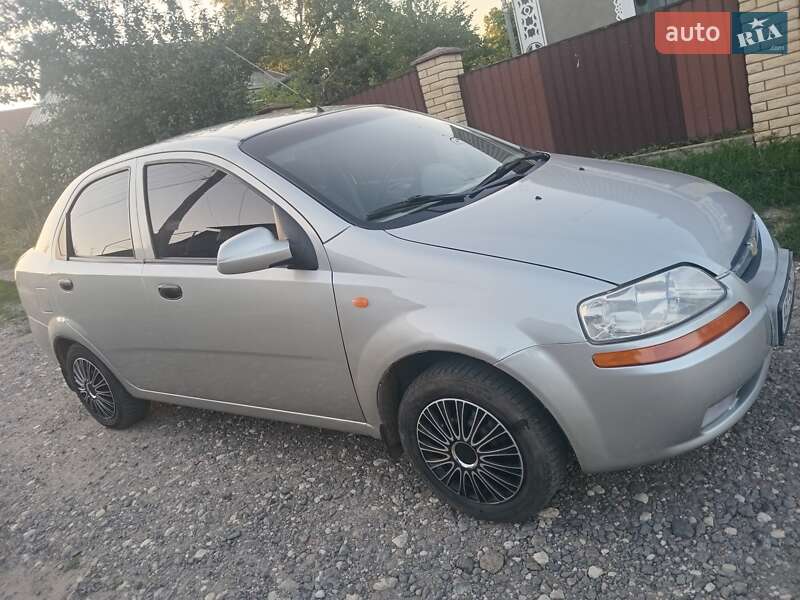 Chevrolet Aveo (2004)