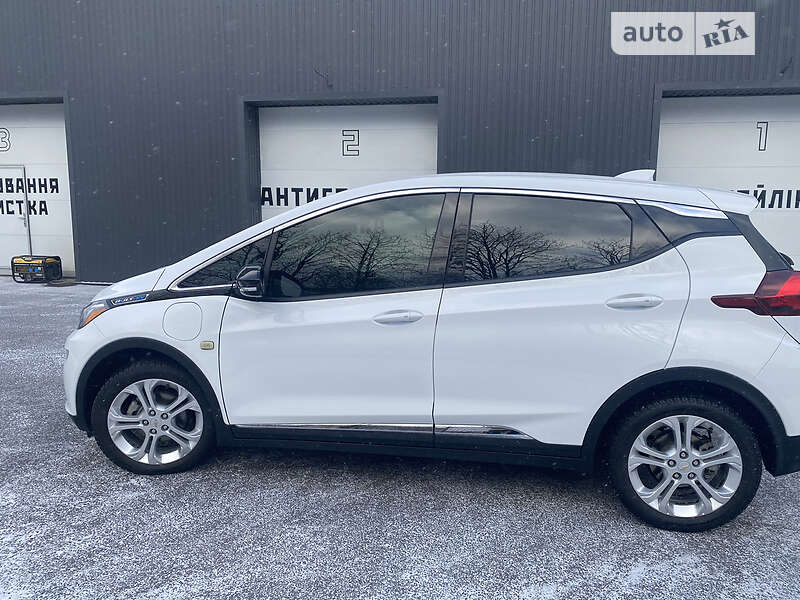 Chevrolet Bolt ev (2017)