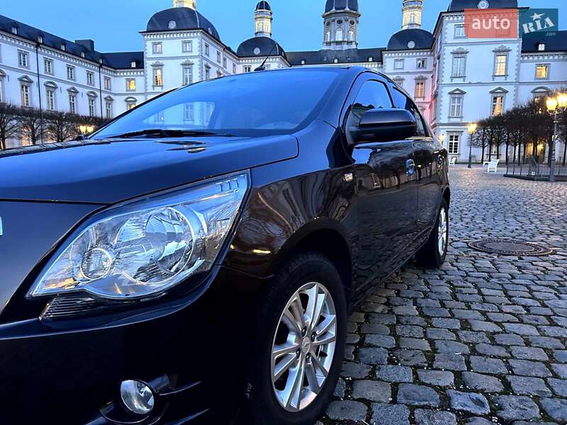Chevrolet Cobalt (2021)