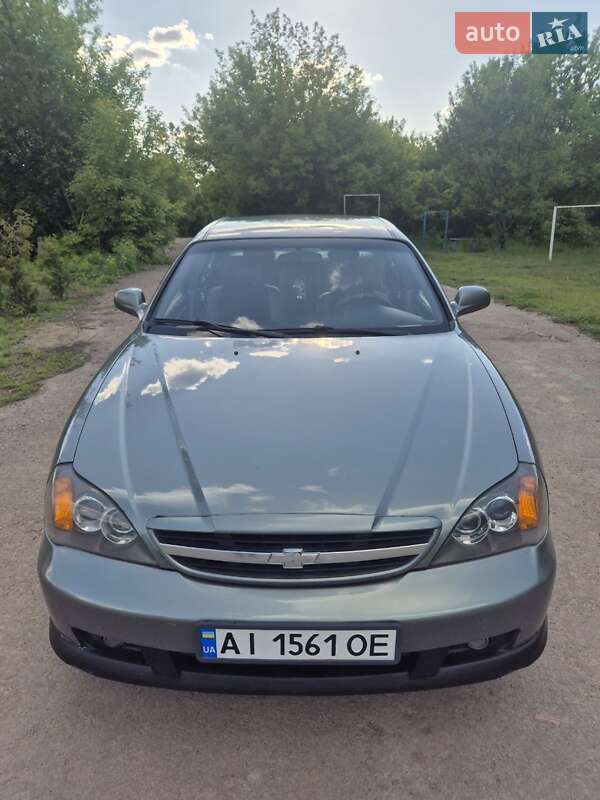 Chevrolet Evanda (2004)