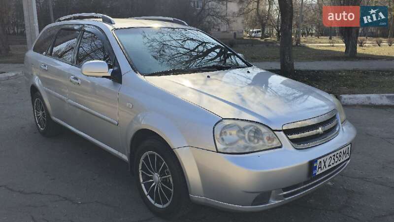 Chevrolet Lacetti (2005)