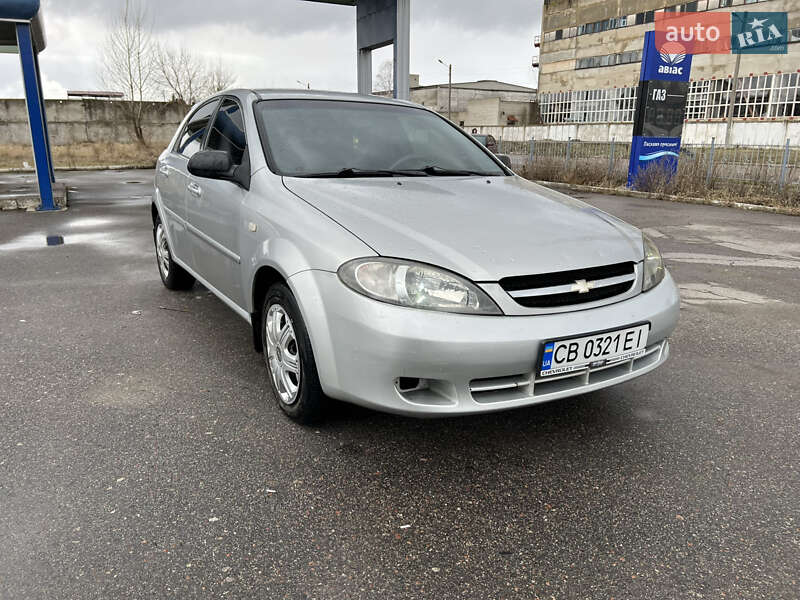 Chevrolet Lacetti (2005)