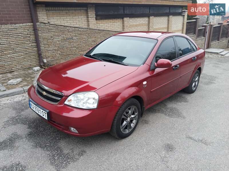 Chevrolet Lacetti (2005)