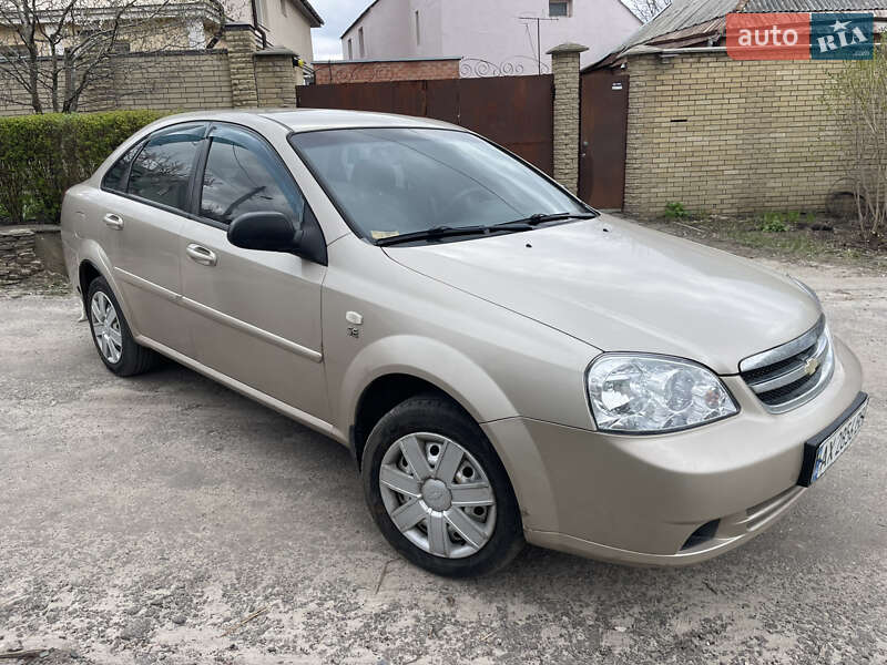 Chevrolet Lacetti (2010)