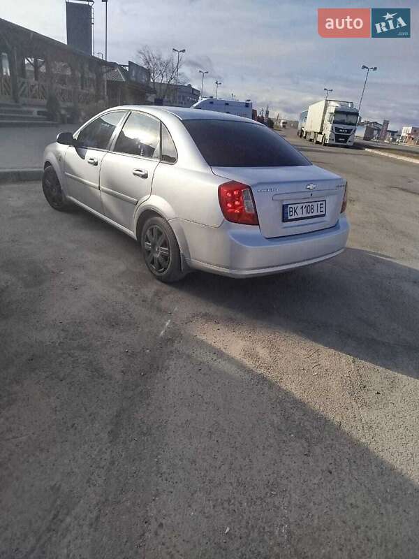 Chevrolet Lacetti (2010)