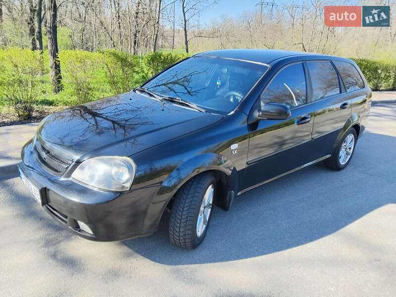 Chevrolet Lacetti (2005)