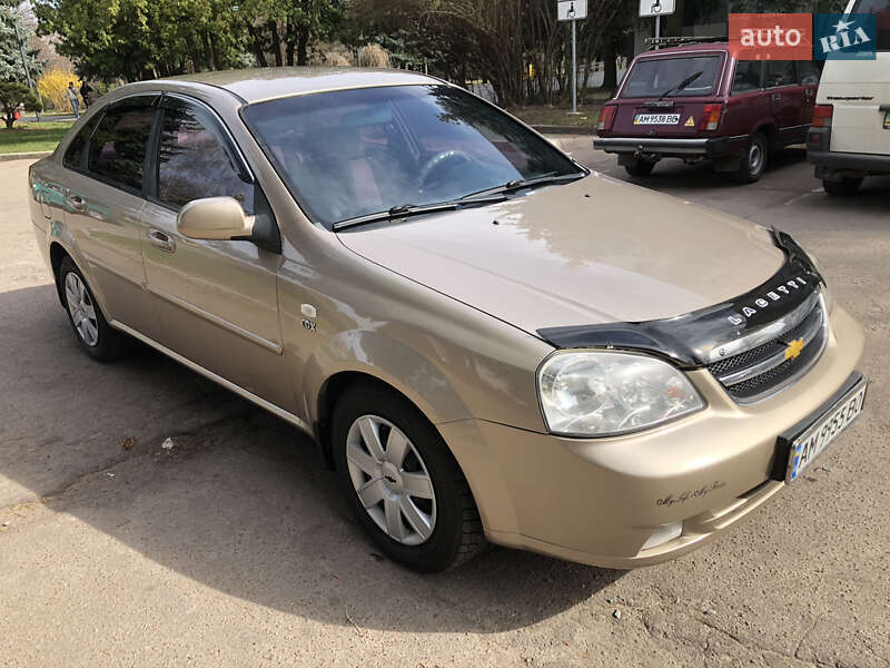 Chevrolet Lacetti (2008)