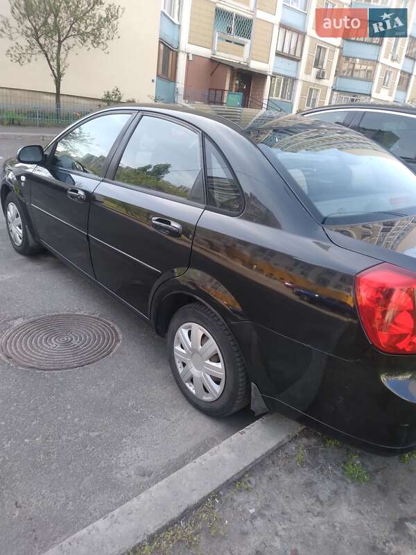 Chevrolet Lacetti (2008)