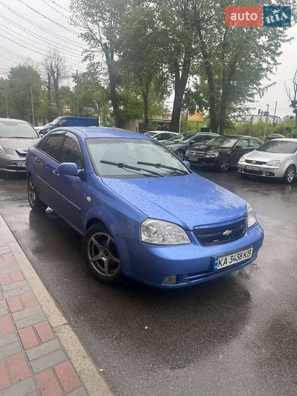 Chevrolet Lacetti (2005)