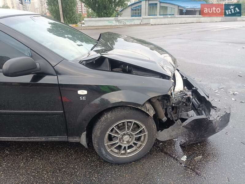 Chevrolet Lacetti (2005)