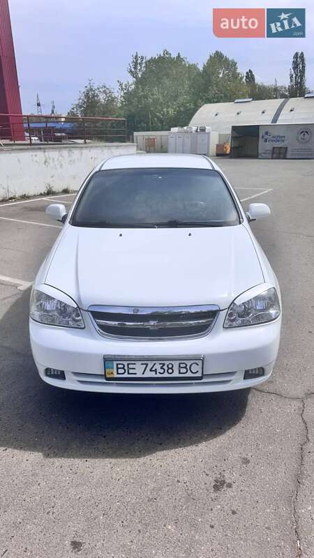 Chevrolet Lacetti (2012)