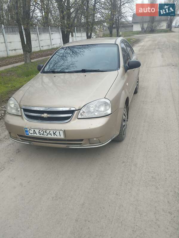 Chevrolet Lacetti (2004)