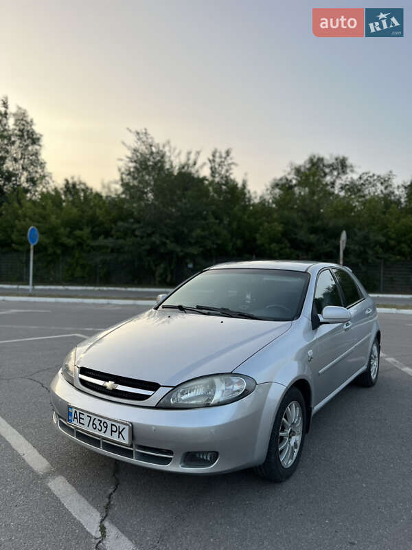Chevrolet Lacetti (2005)