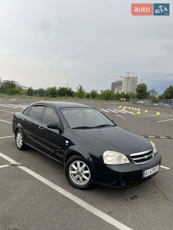 Chevrolet Lacetti (2005)