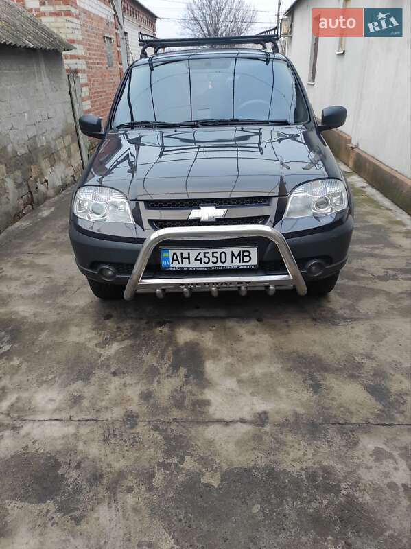 Chevrolet Niva (2016)
