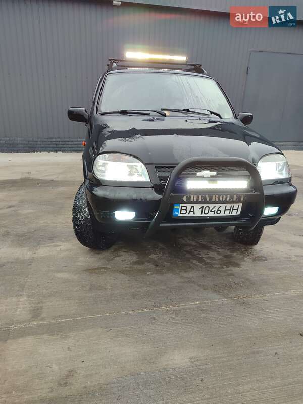 Chevrolet Niva (2006)