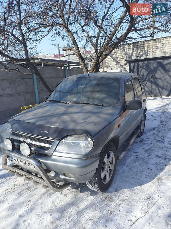 Chevrolet Niva (2007)