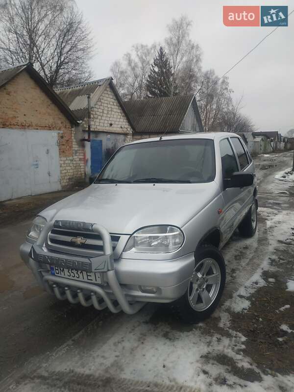 Chevrolet Niva (2007)