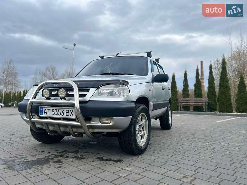 Chevrolet Niva (2007)