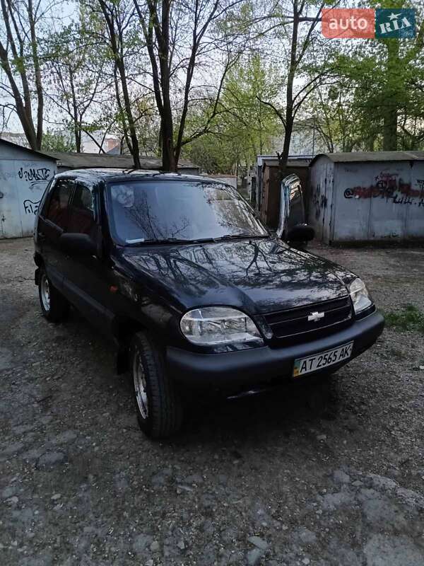 Chevrolet Niva (2007)