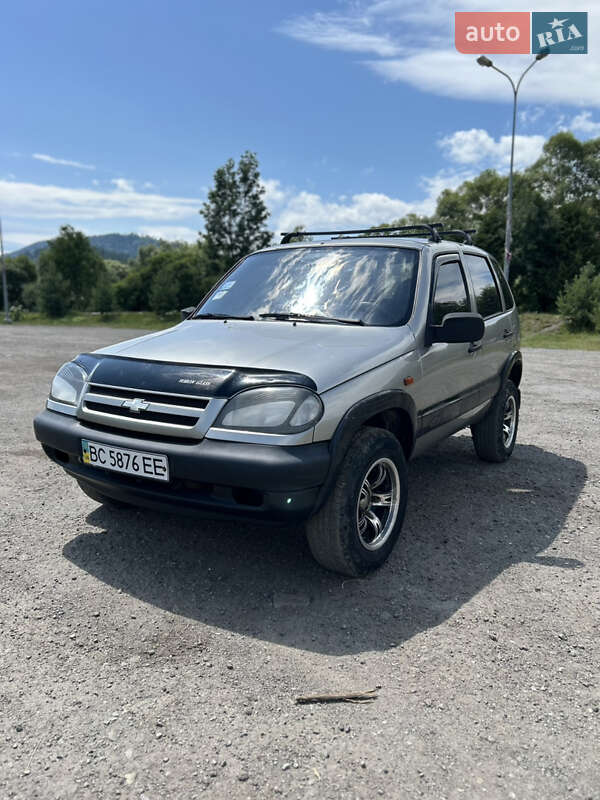 Chevrolet Niva (2007)