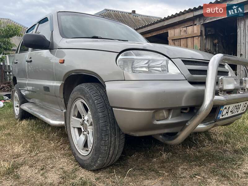 Chevrolet Niva (2007)