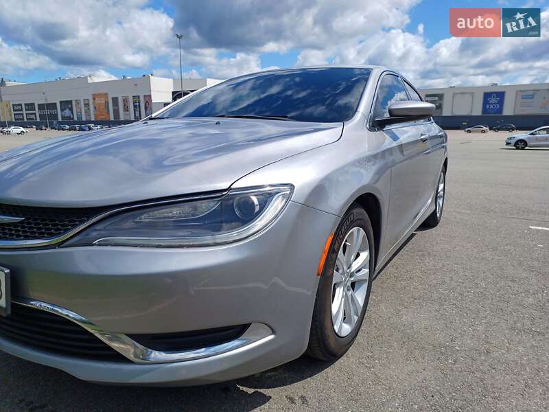 Chrysler 200 (2016)