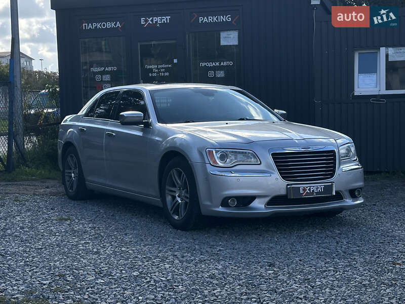 Chrysler 300c (2012)