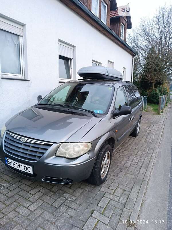 Chrysler Grand voyager (2006)