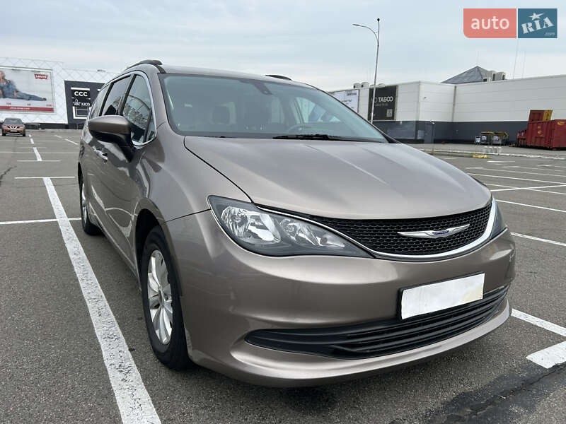 Chrysler Pacifica (2017)
