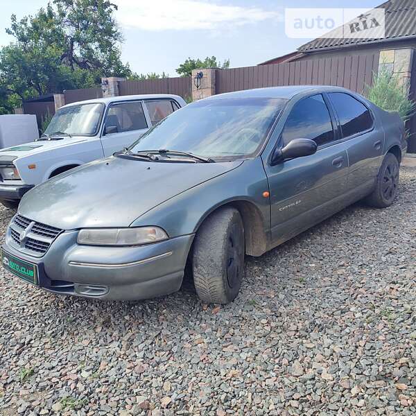 Chrysler Stratus (1995)