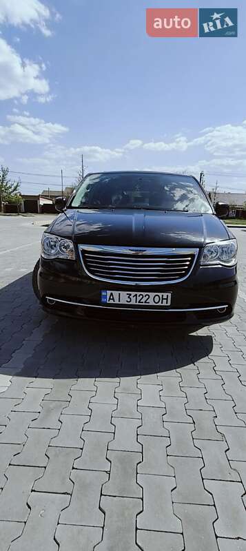 Chrysler Town  country (2016)