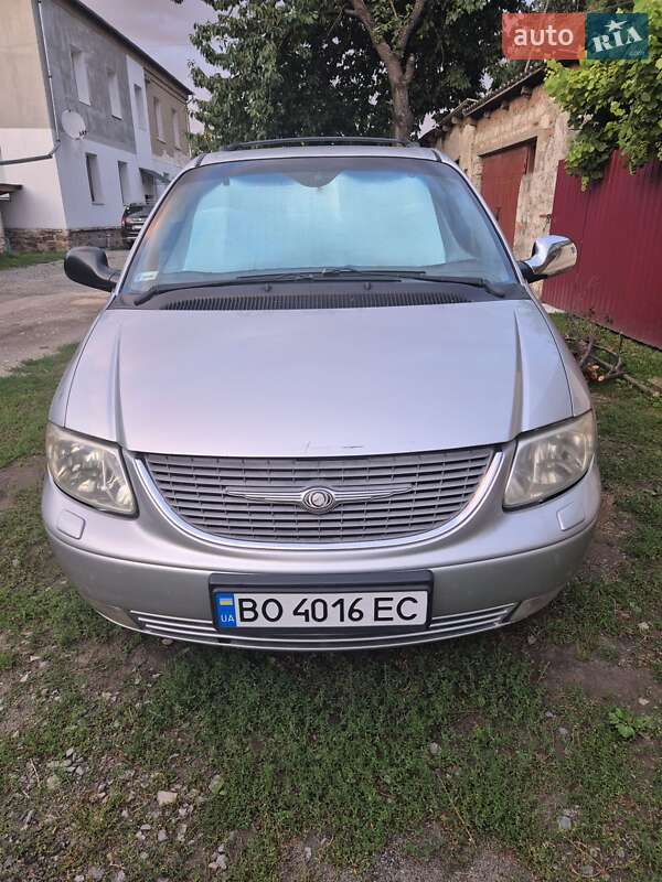 Chrysler Voyager (2001)