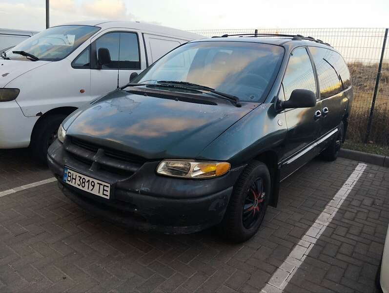Dodge Caravan (1998)