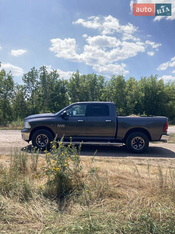 Dodge Ram 1500 (2014)