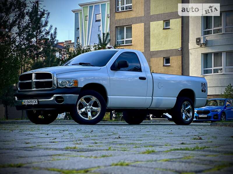 Dodge Ram 3500 (2005)