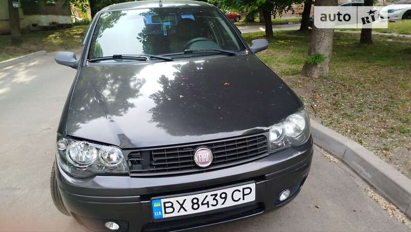 Fiat Albea (2011)