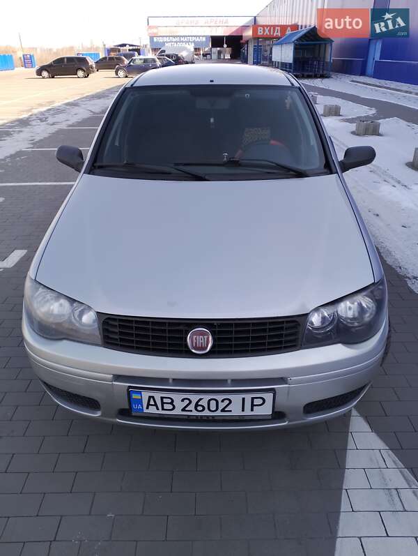 Fiat Albea (2010)