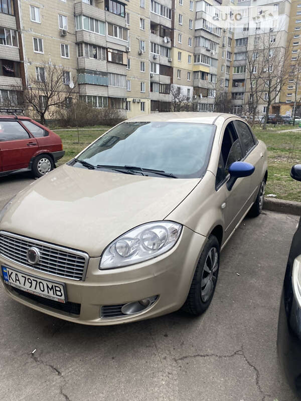 Fiat Linea (2012)