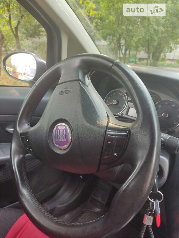 Fiat Linea (2009)